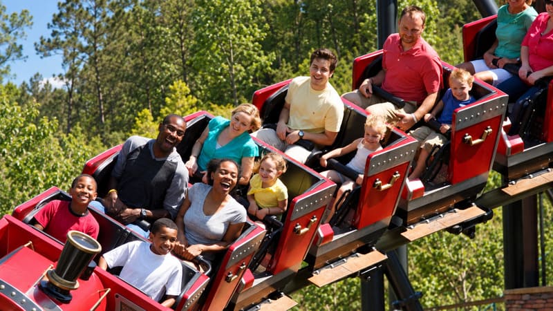 4-Day/3-Night Gatlinburg Getaway + 2 Dolly's Stampede Tickets | Best Attractions in Gatlinburg
